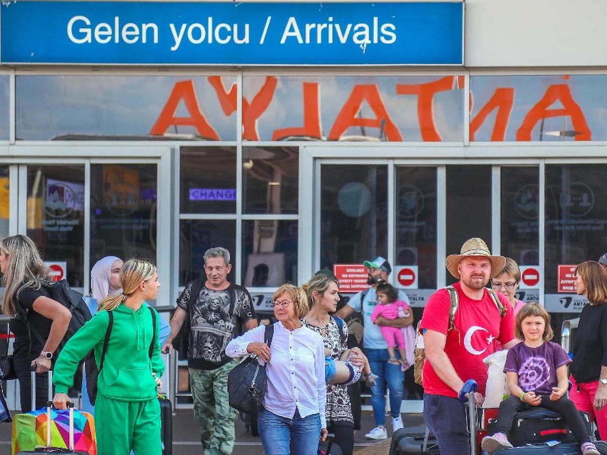 Antalya Havalimanı'na mayıs ayında 3,7 milyon yolcu geldi