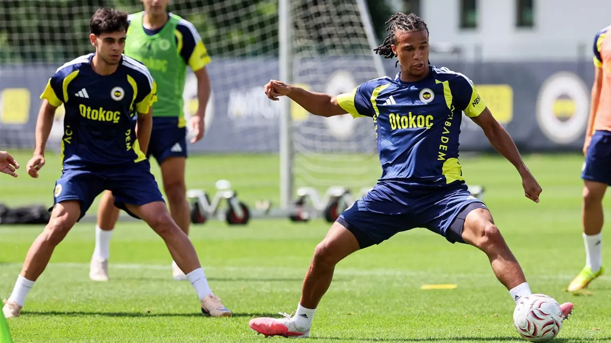Fenerbahçe'de yeni sezon hazırlıkları sürüyor