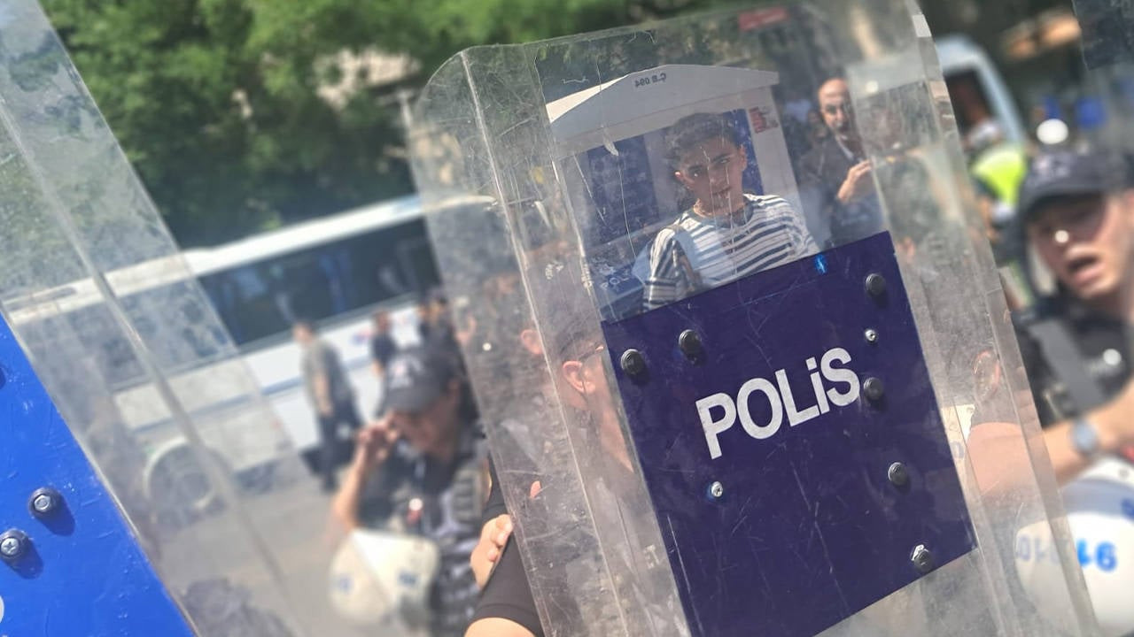 NATO protestosunda gözaltına alınan 73 kişi serbest bırakıldı
