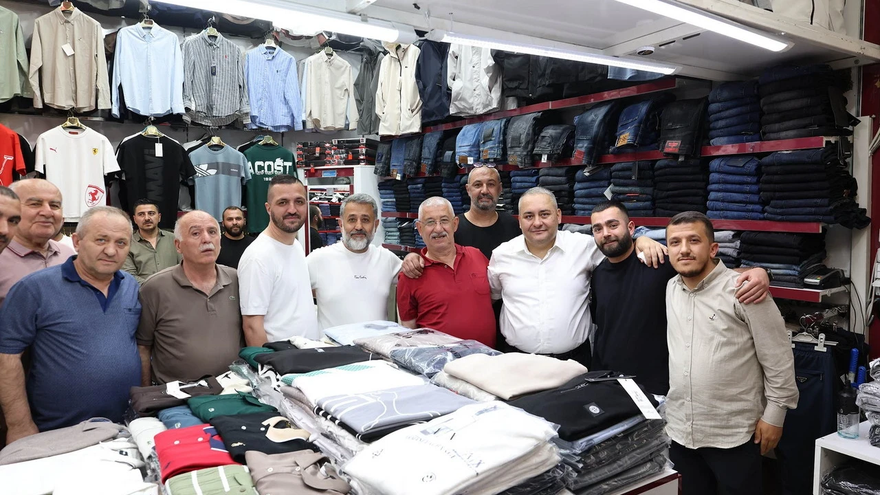Keçiören Belediye Başkanı Dr. Mesut Özarslan, Osmanlı Halk Pazarı esnafıyla buluştu