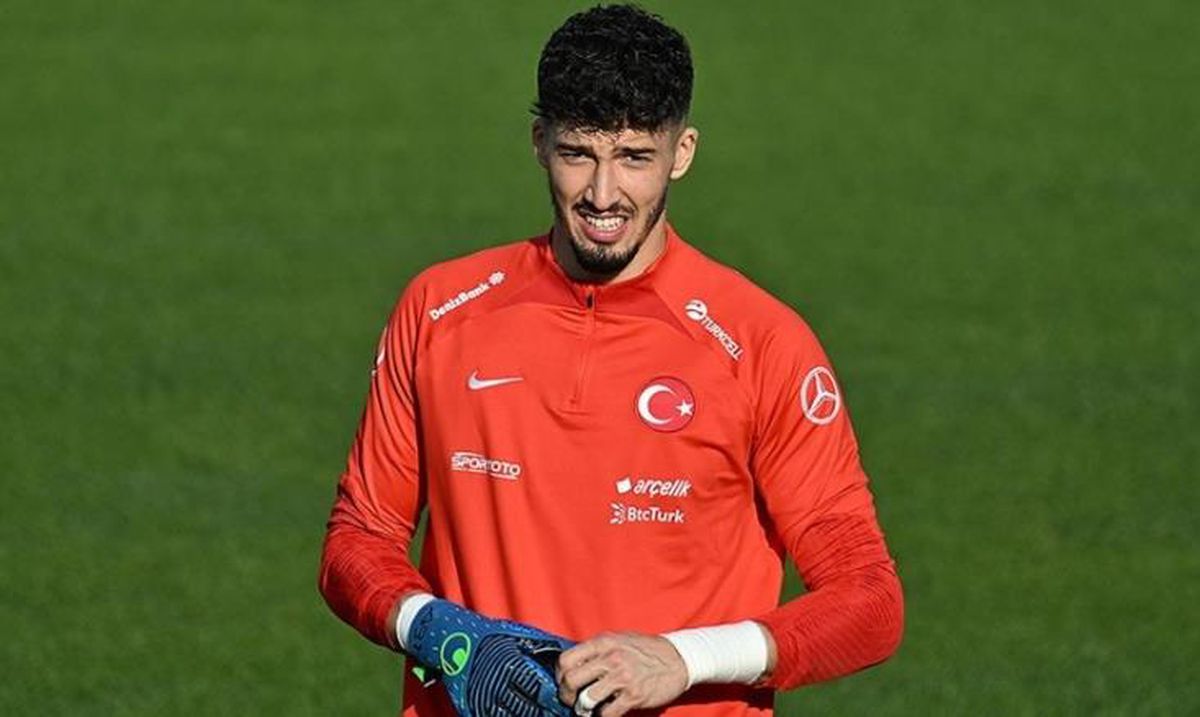 Altay Bayındır sevgilisi var mı yok mu, Altay Bayındır sevgilisi kim?