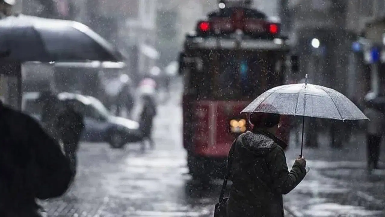 AKOM tarih vererek uyardı: İstanbul için 'kuvvetli sağanak' uyarısı