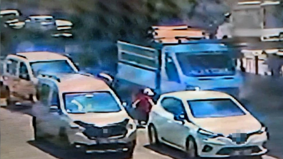 Adana'da trafik kazası: 4 yaşındaki çocuk hayatını kaybetti | ADANA HABERLERİ