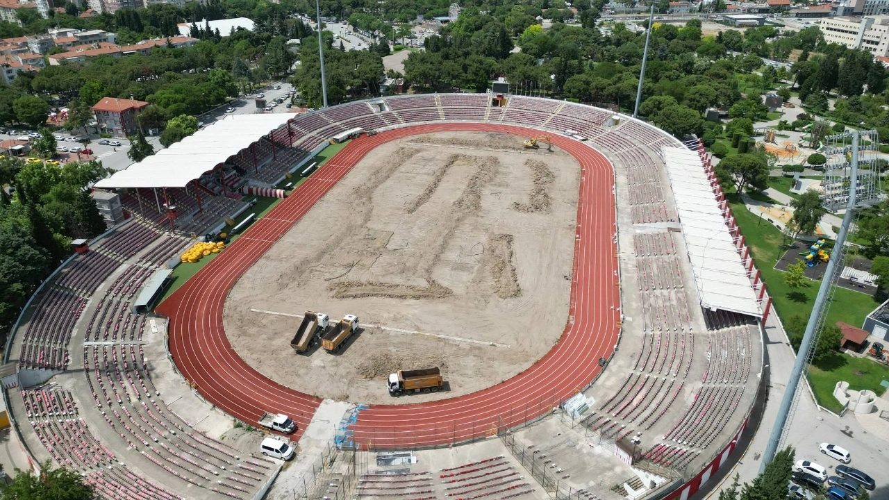 Atatürk Stadı baştan aşağı değişti