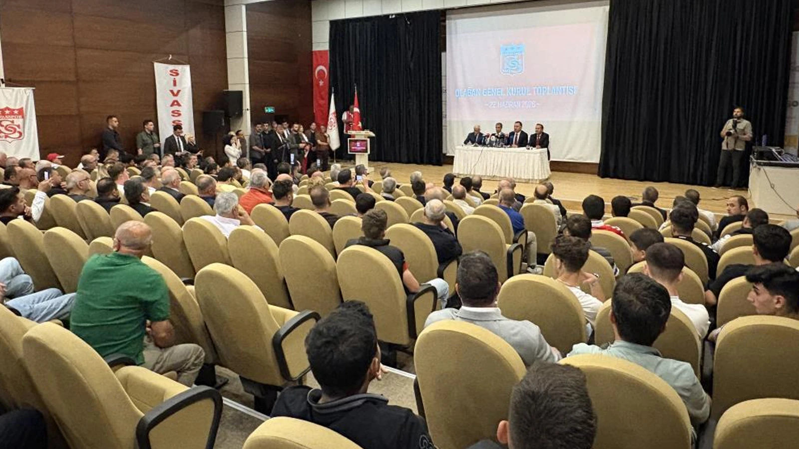 Sivasspor’da olağanüstü kongre kararı