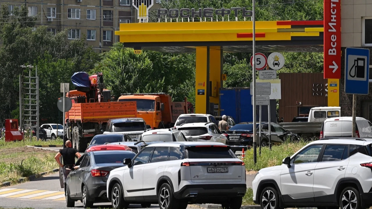 Bir şehirde benzin tükendi: Yakıt satışları durdu
