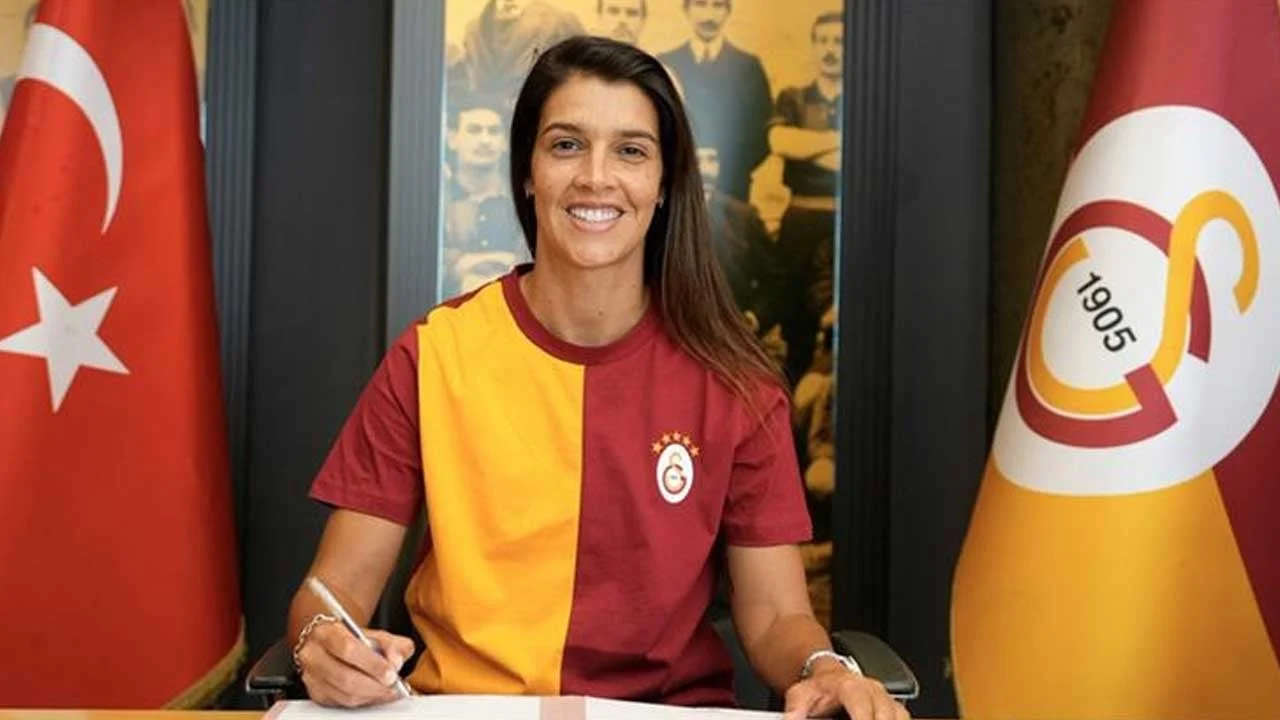 Galatasaray'a Portekizli savunma