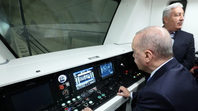 Türkiye'nin en uzun hattı Halkalı-Arnavutköy metrosu hizmete açıldı