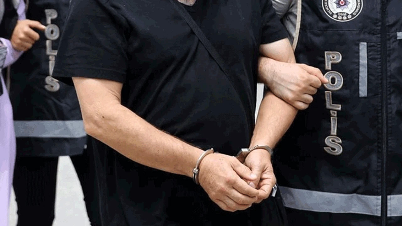 Çocuklara uyuşturucu satacaklardı! Kıskıvrak yakalandılar