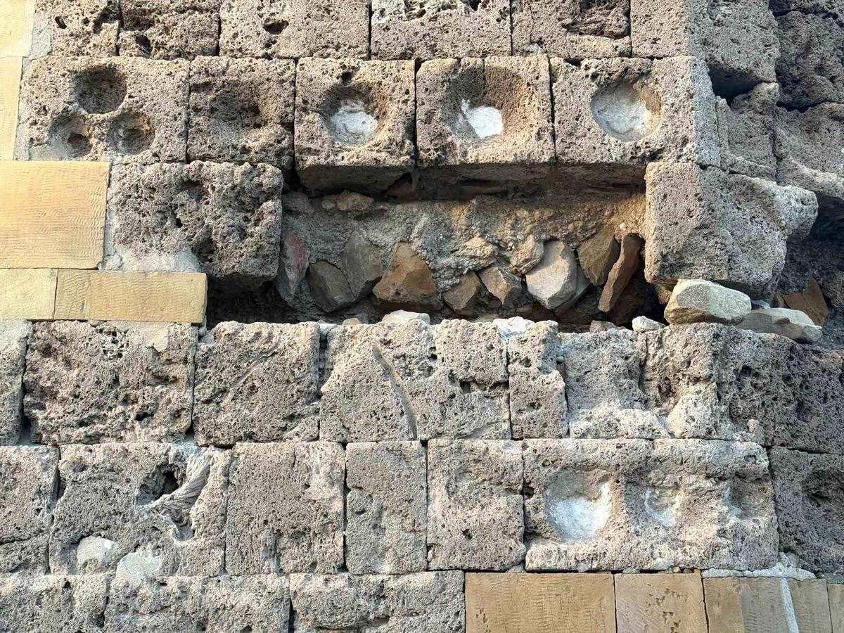 Bayburt Kent Konseyinden tarihi kaleye müdahale talebi