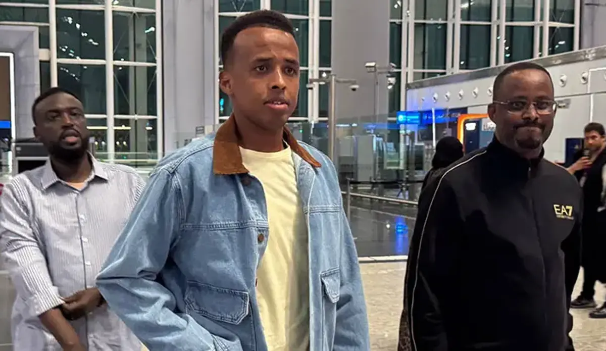 FIFA'dan Somalili hakem Artan'a tarihi jest; tüm maaşı ödenecek