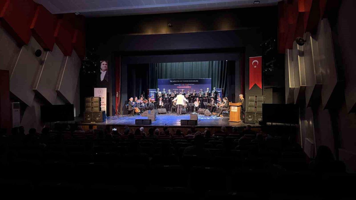 Bursa'nın fethinin 700. yılına özel beste yarışmasında ödüller sahiplerini buldu