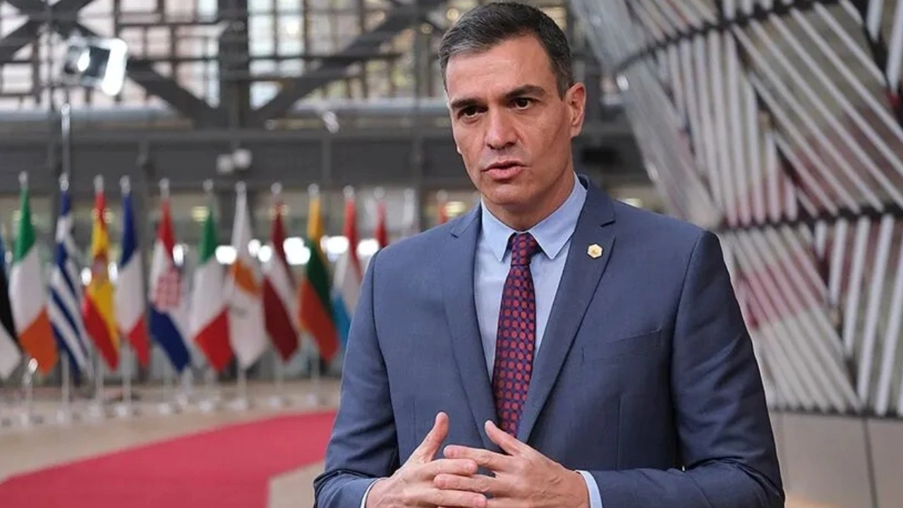 İspanya Milli Takımı ile Pedro Sanchez'e 'fahri hemşehrilik beratı' verilecek