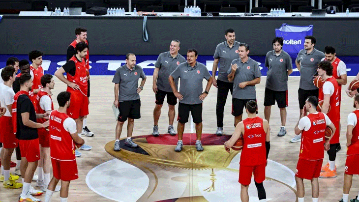 A Milli Basketbol Takımı, İsviçre maçının hazırlıklarını sürdürdü