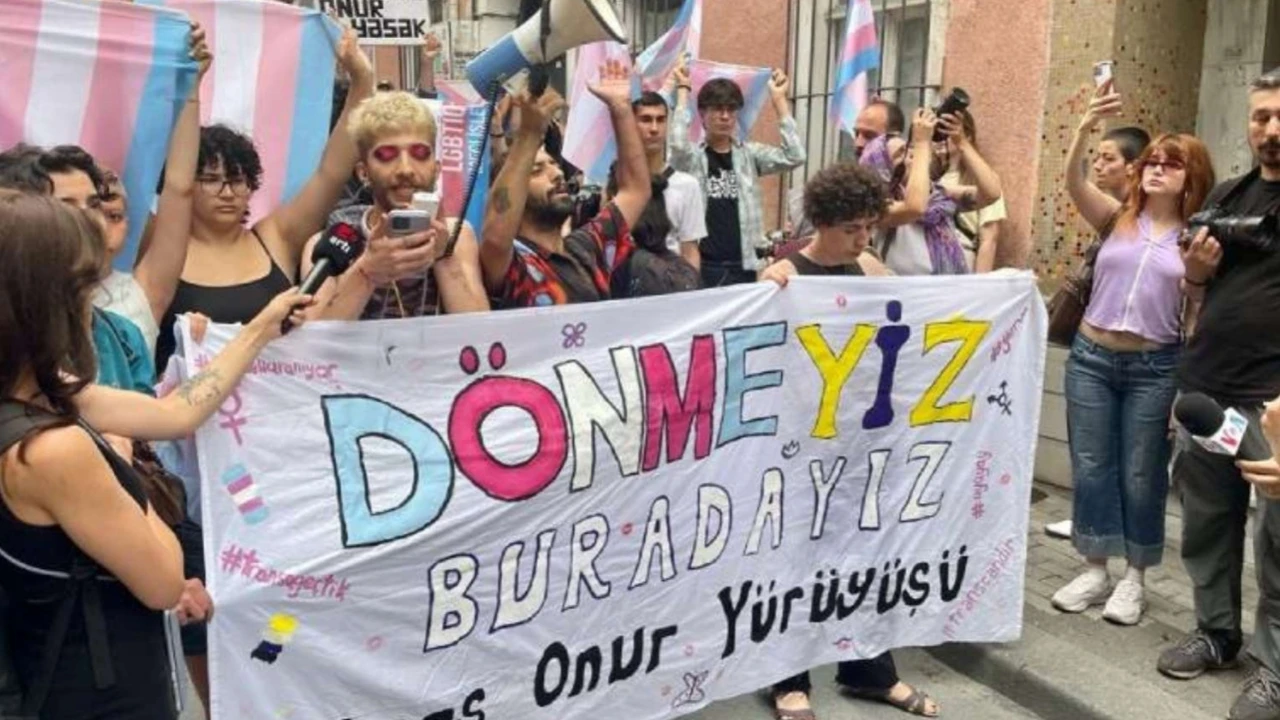 Onur Yürüyüşü yasaklandı: Taksim ve İstiklal bariyerlerle kapatılıyor