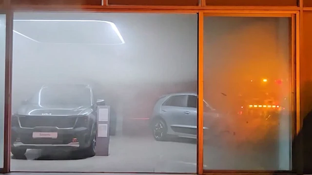 Balıkesir'de oto serviste çıkan yangın korkuttu
