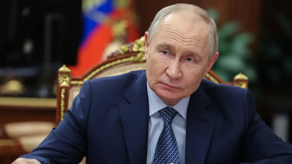 Putin'den Rus karşıtlarına yaptırım onayı... Mal varlıklarına el konulacak