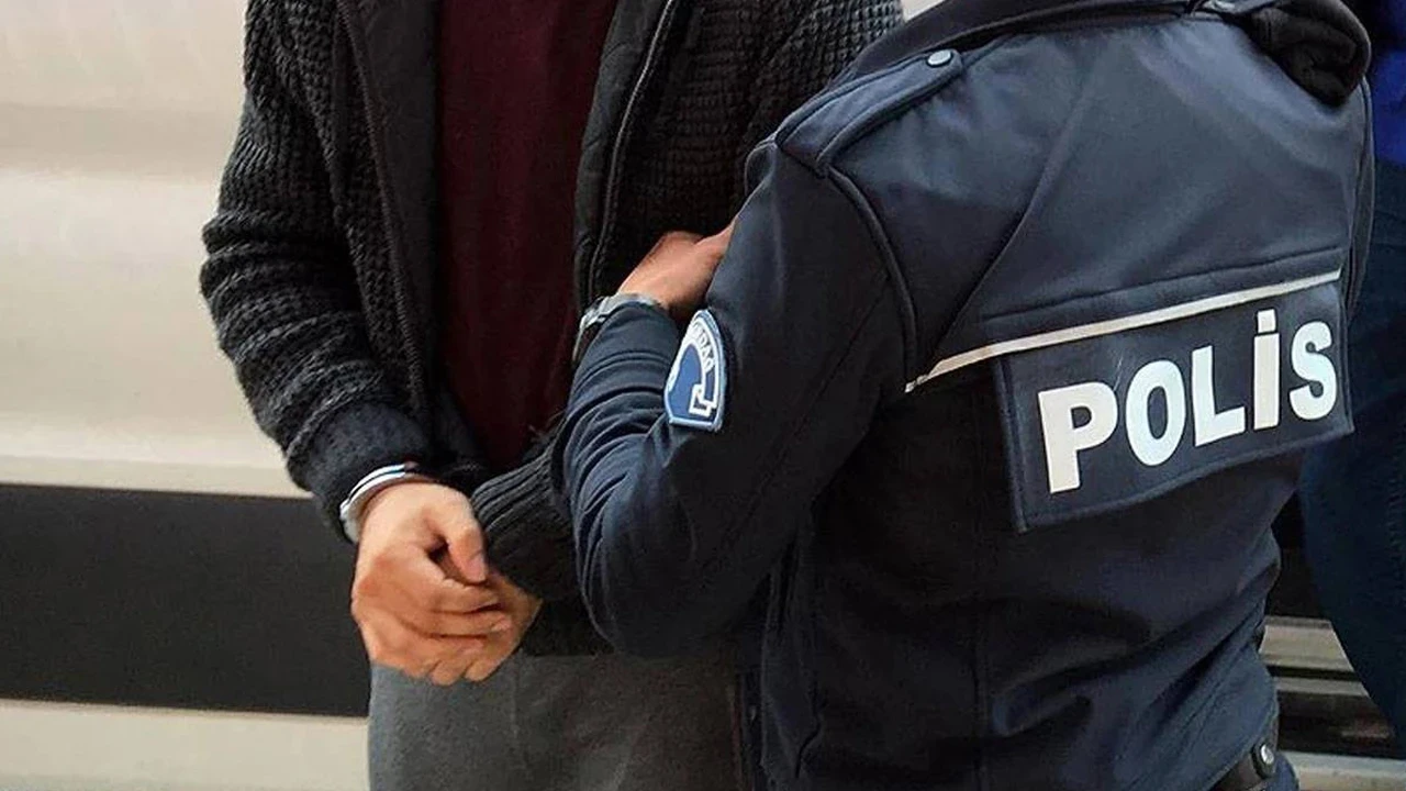 Kırmızı bültenle aranan şüpheli İstanbul'da yakalandı