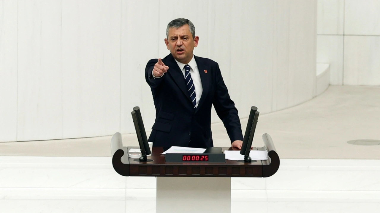 Meclis'te YENİ Parti için koltuk düzeni yeniden çizildi