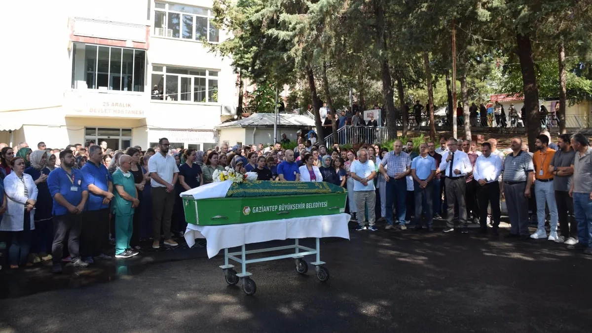 Kalbi 4. kez durunca kurtarılamadı: Estetik ameliyat sonu oldu