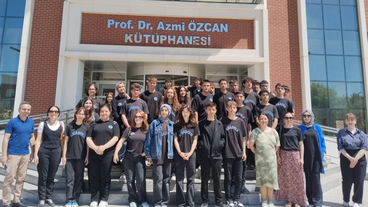 Şeyh Edebali Üniversitesi Akademik Birimleri lise öğrencilerine tanıtıldı