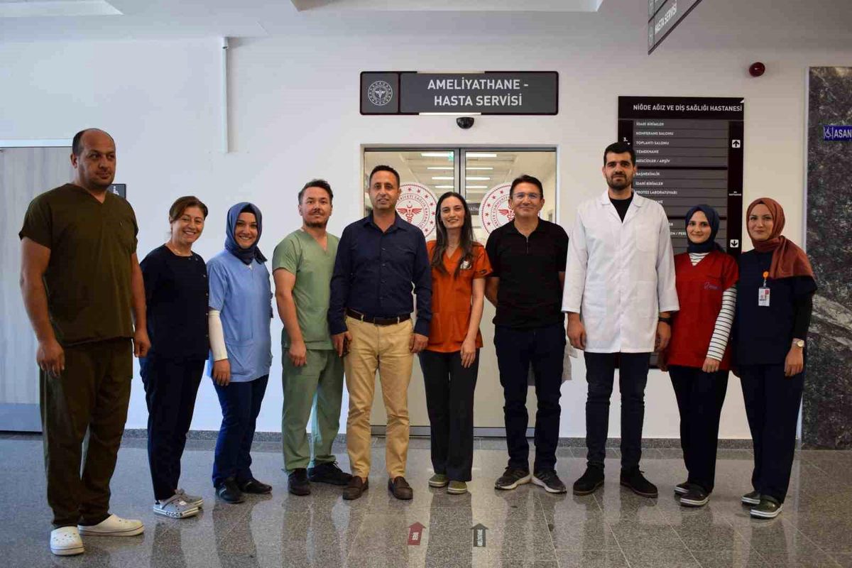 Niğde Ağız ve Diş Sağlığı Hastanesi'nde ilk ameliyat başarıyla gerçekleştirildi
