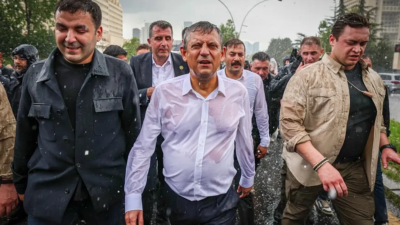 Özgür Özel: İktidar hedefledim diye hedefteyim