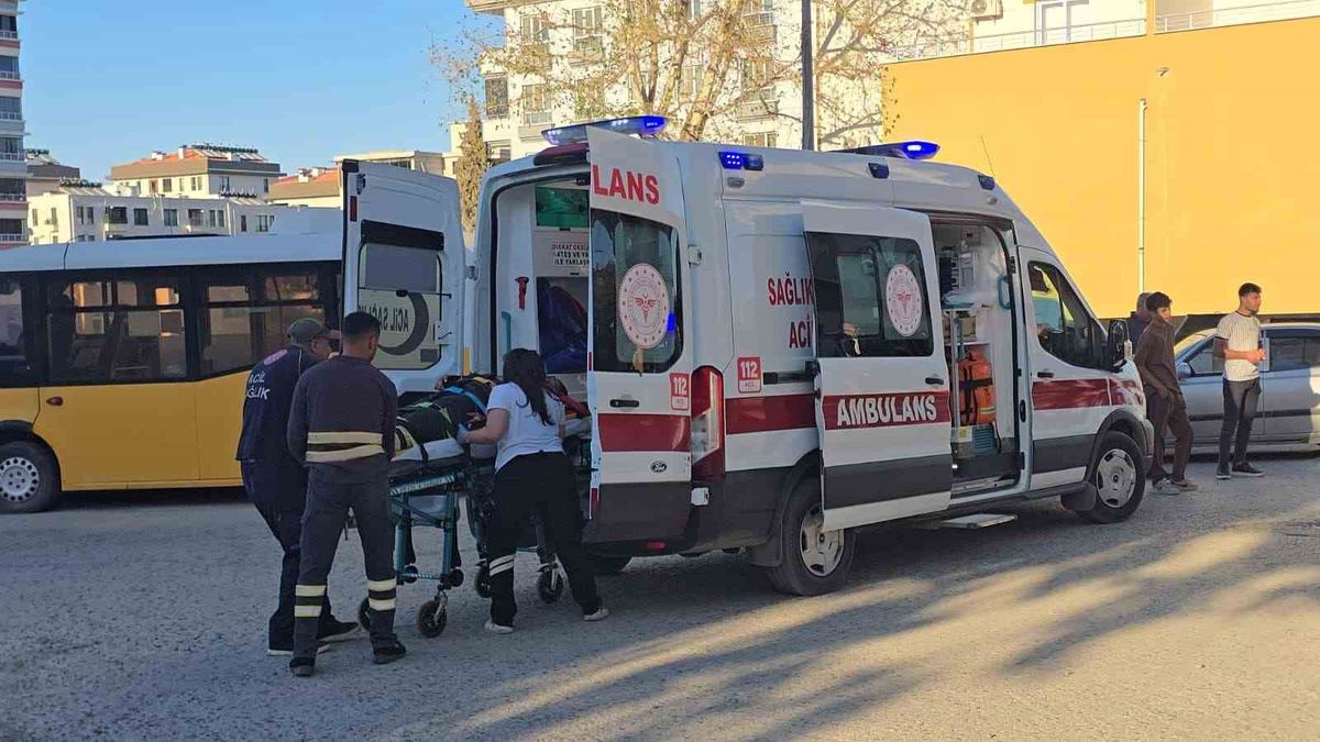 İslahiye'de Motosiklet ile Hafif Ticari Araç Çarpıştı: 1 Yaralı