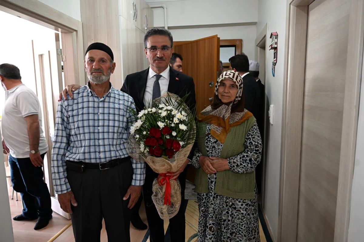 Vali Baruş'tan Narman'da şehit ailesi ve gaziye anlamlı ziyaret