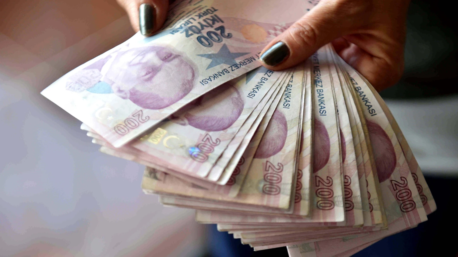 Bakan açıkladı... Haziran ayı yaşlı ve engelli aylıkları yatmaya başladı