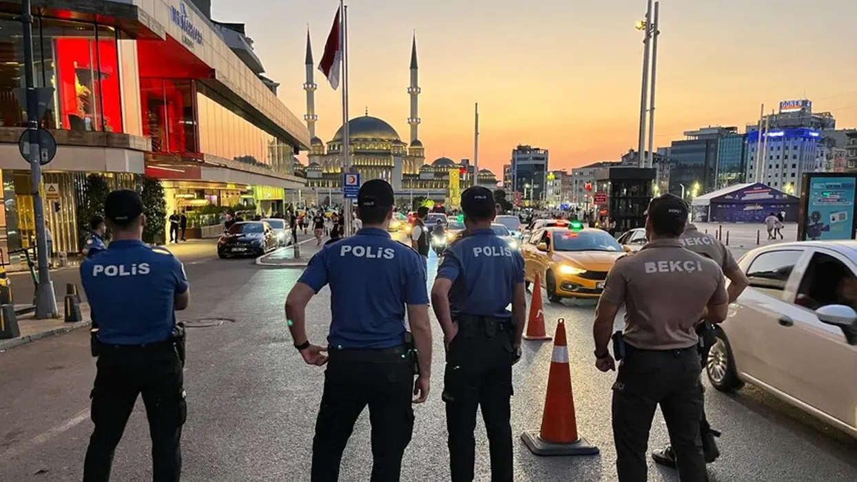 İstanbul'da 'huzur' uygulaması! Şüpheliler birer birer yakalandı