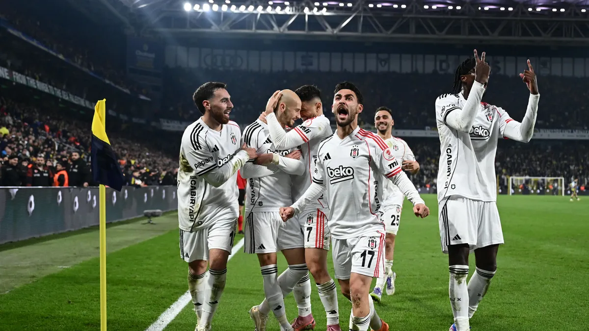 Transfer haberi: Beşiktaş’ta sürpriz ayrılık! Yıldız futbolcu eski takımına...