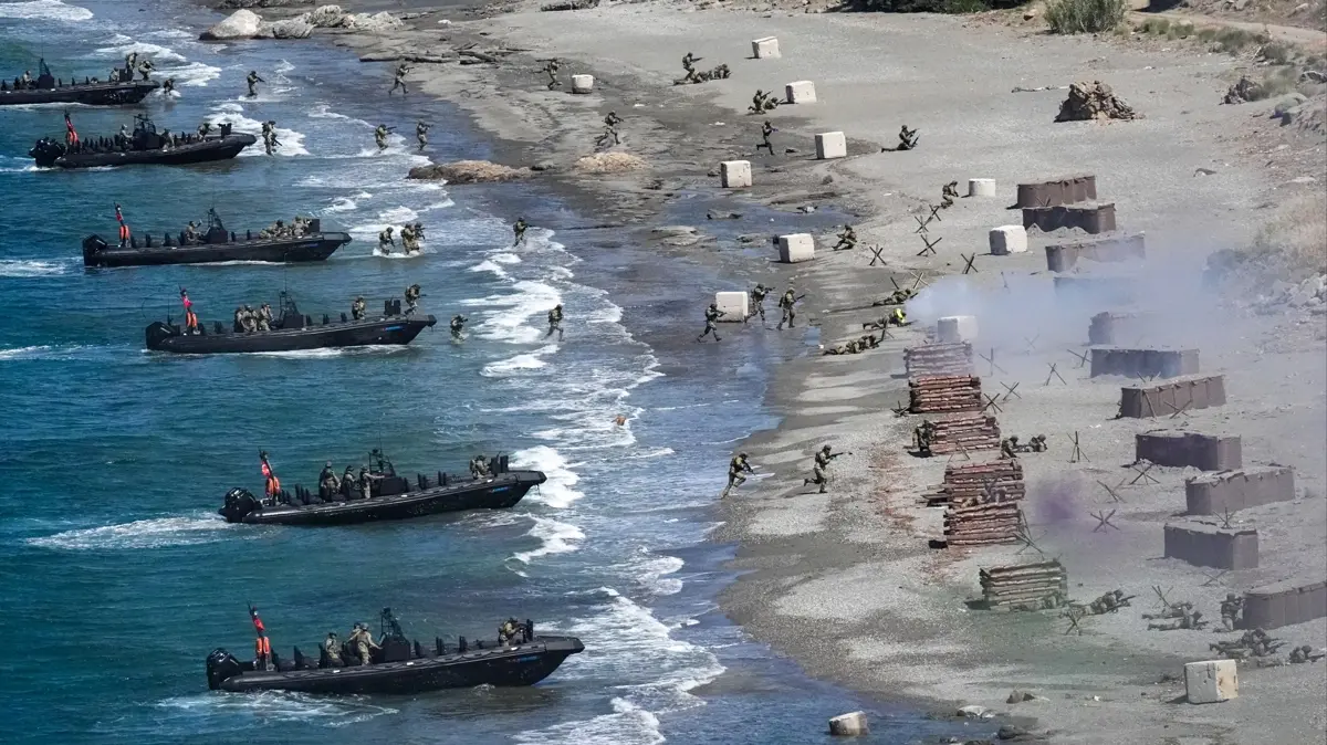 Komşuda Mavi Vatan alarmı: Türkiye'nin adı yetti
