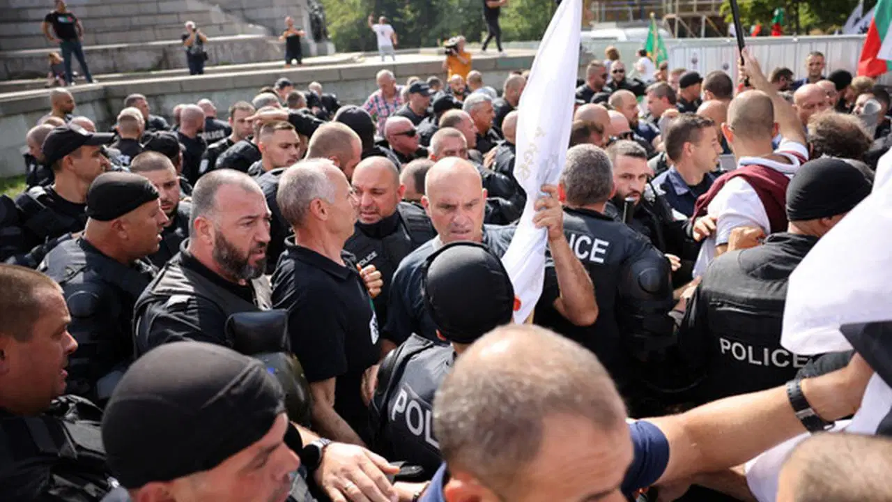 Bulgaristan’da arşiv krizi: Komünizm dosyaları için sokağa çıktılar