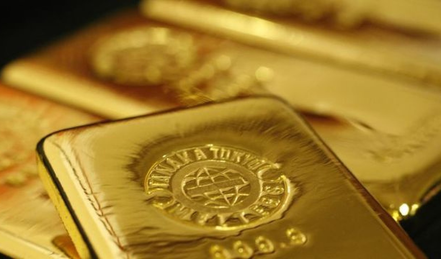 Altın fiyatlarında sert düşüş: Gram altın iki haftanın dibinde