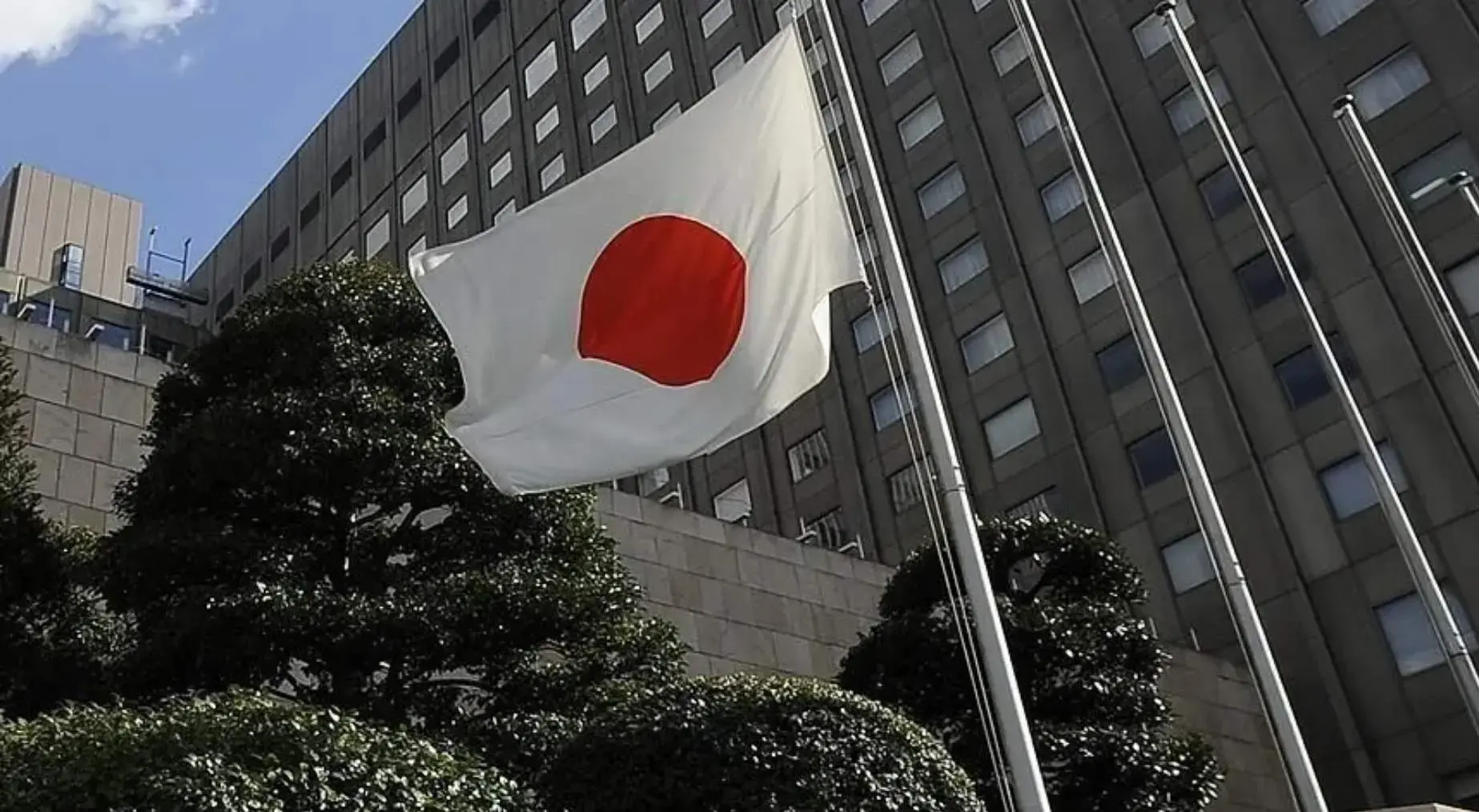 NYT'nin casusluk iddiası Tokyo'yu karıştırdı! Japonya'dan ilk açıklama