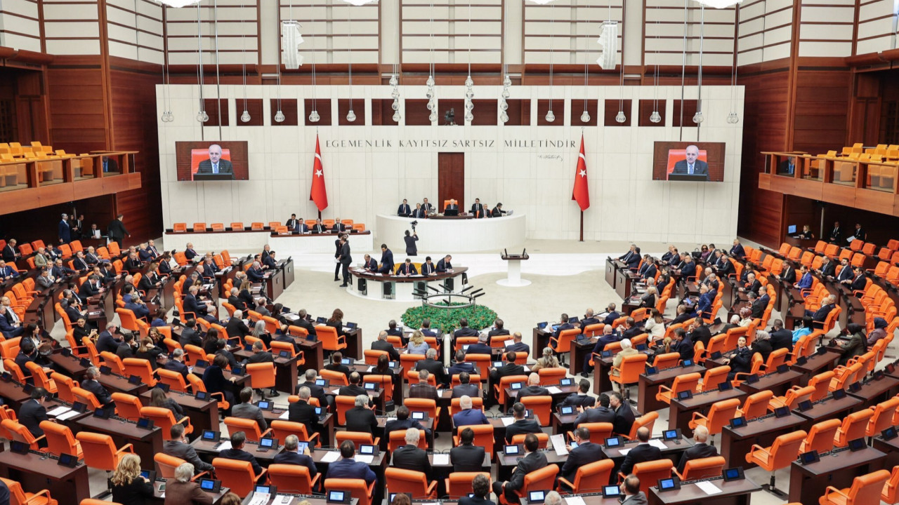 TBMM'ye 12 milletvekili hakkında 14 dokunulmazlık dosyası sunuldu