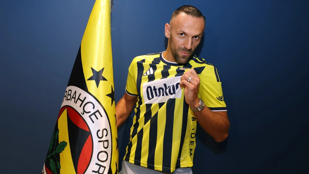 Fenerbahçe, Vedat Muriqi transferini resmen açıkladı
