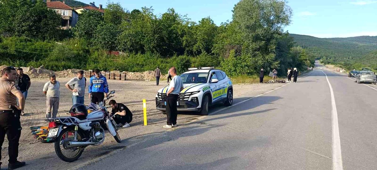 Kastamonu'da çarpışan iki motosikletin sürücüsü yaralandı