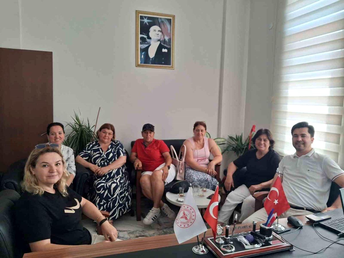 Marmaris'te kadın muhtarlara anne ve çocuk sağlığı eğitimi