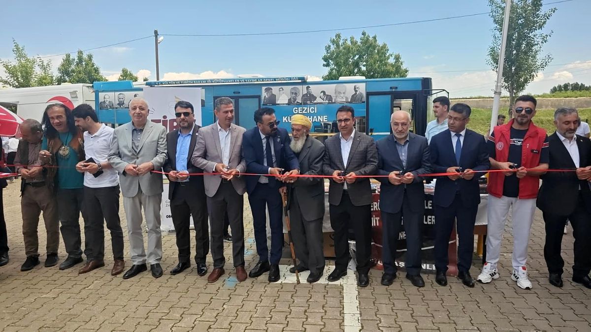 Muş'ta "Köklerden Geleceğe Tarihi Kahramanlar" programı düzenlendi