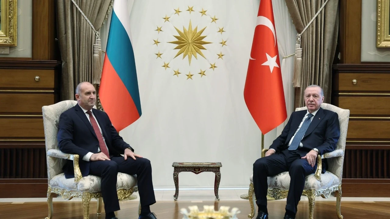 Külliye'de NATO mesaisi başladı: Cumhurbaşkanı Erdoğan Bulgaristan Başbakanı Rumen Radev'i kabul etti