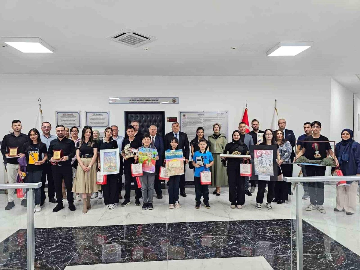 Dilimizin Zenginlikleri Projesi'nde ödüller sahiplerini buldu