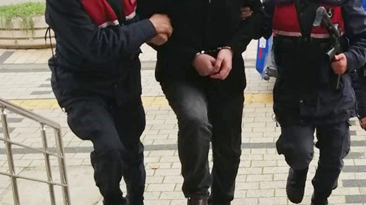 28 ayrı suçtan 20 yıl hapis cezasıyla aranıyordu: Firari hükümlü yakalandı