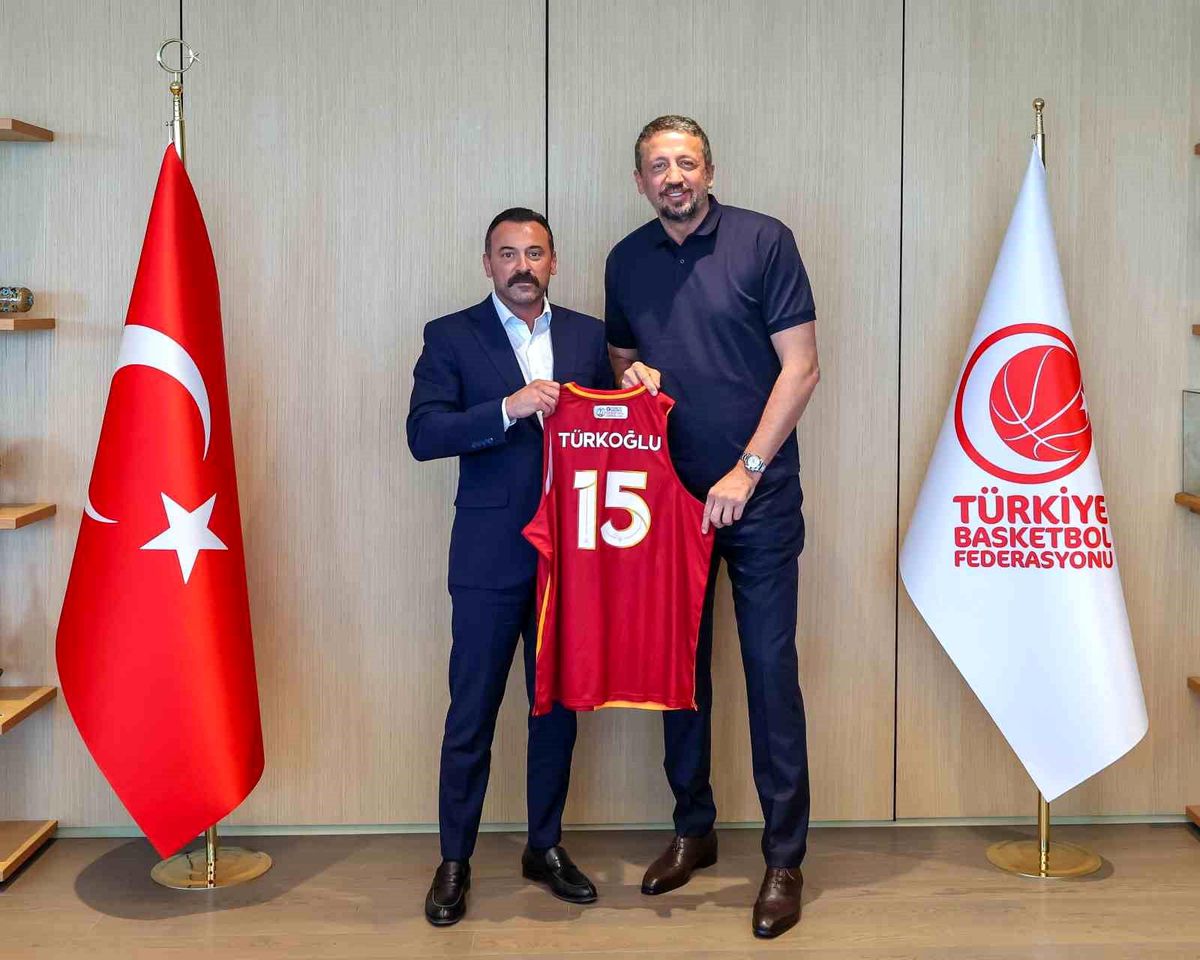 Galatasaray'dan TBF Başkanı Türkoğlu'na ziyaret