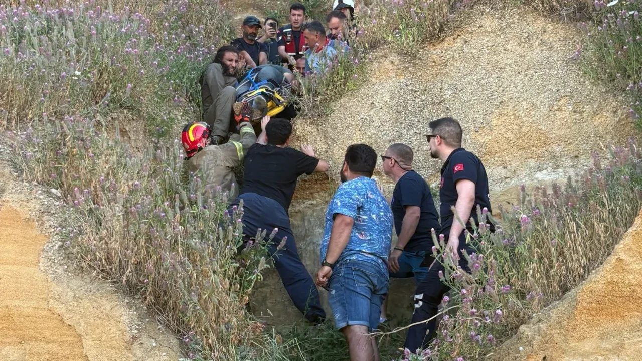 İstanbul'da yamaç paraşütü faciası: Biri çocuk 2 kişi kayalıklara çakıldı