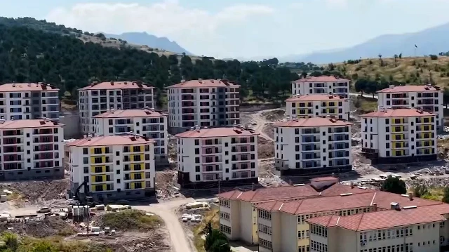 Sındırgı'daki deprem konutları ne zaman teslim edilecek?