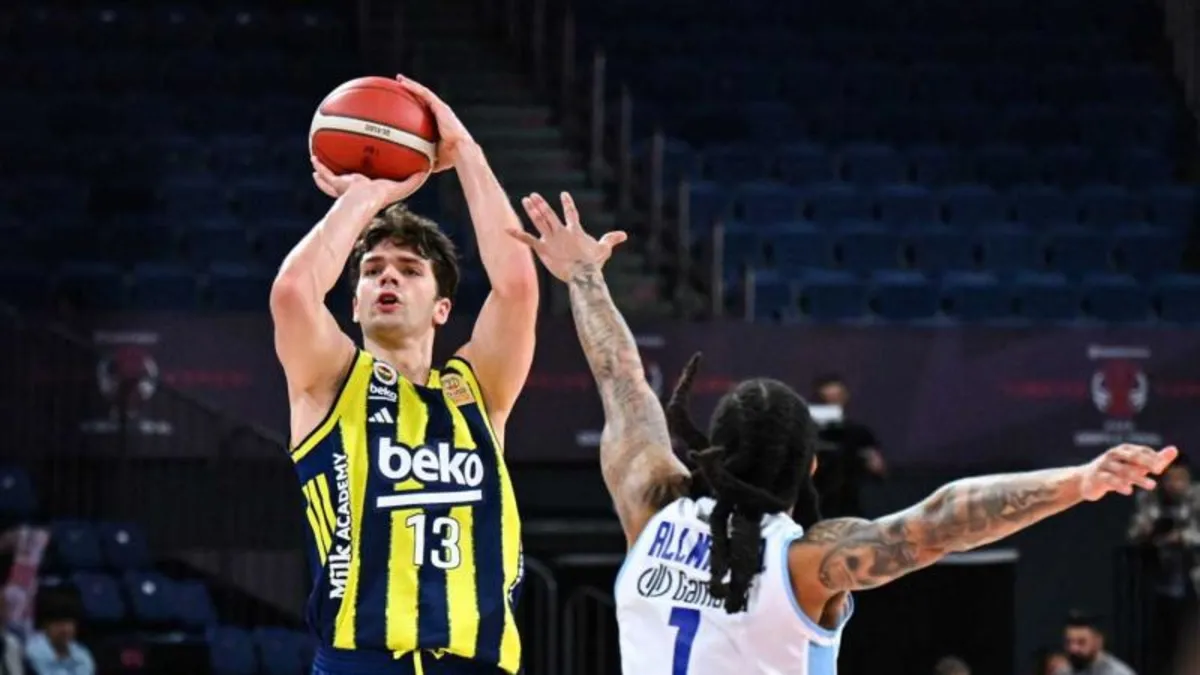 Fenerbahçe, milli basketbolcu Tarık Biberovic'e veda etti!