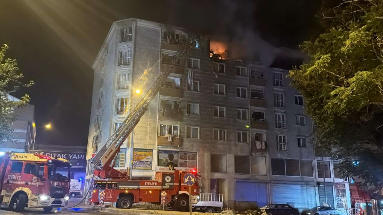 Tekirdağ'da apartmanda korkutan patlama: 6. kattan düşen kişi kurtarılamadı