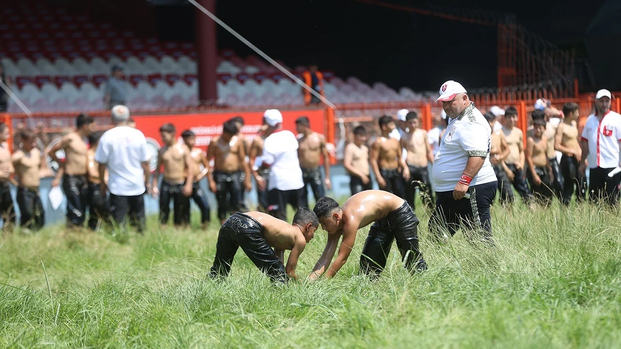 665. Tarihi Kırkpınar Yağlı Güreşleri başladı